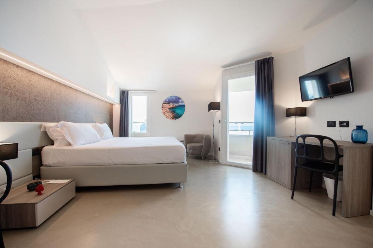 Grand Hotel Faraglioni Aci Trezza Exteriör bild