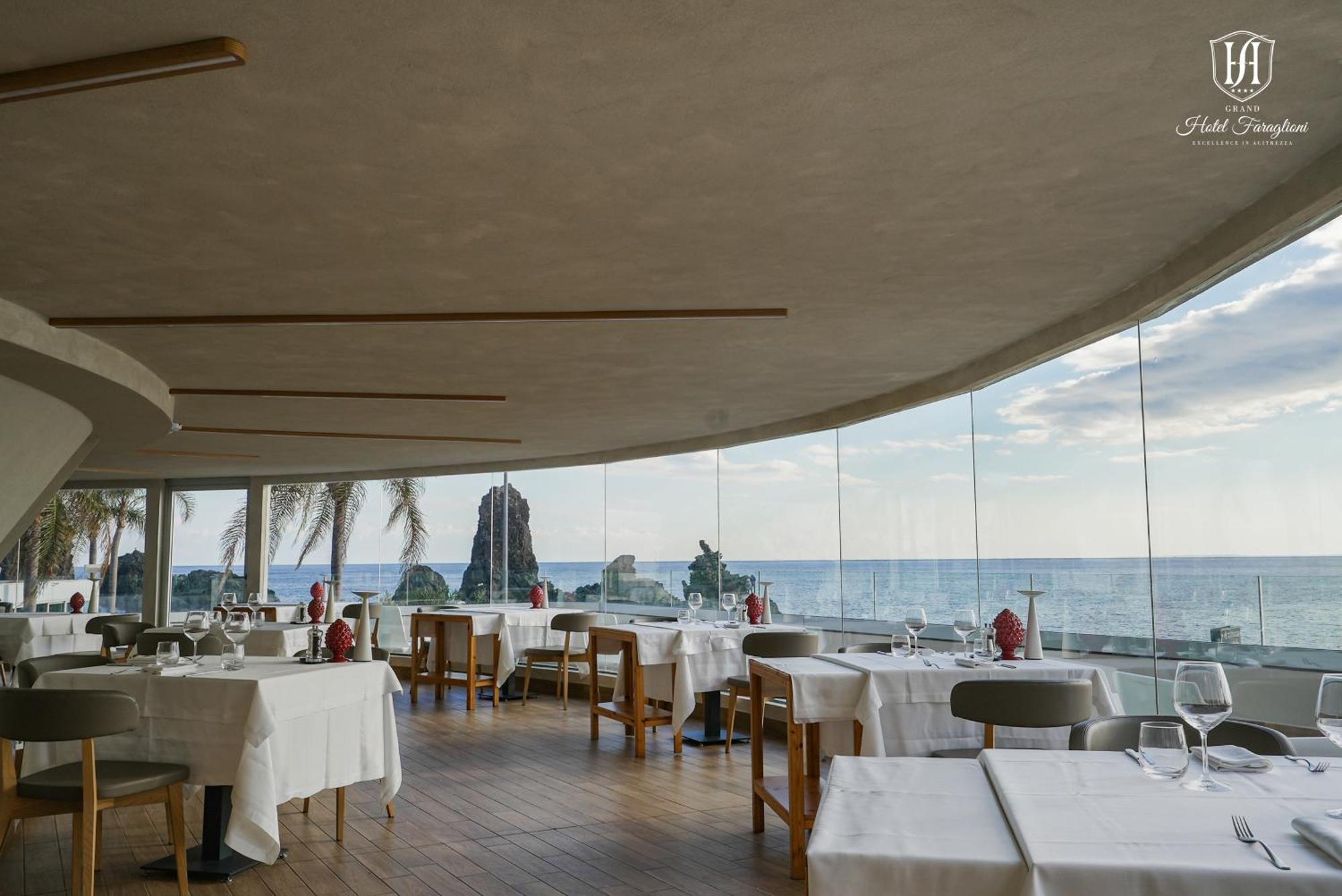 Grand Hotel Faraglioni Aci Trezza Exteriör bild
